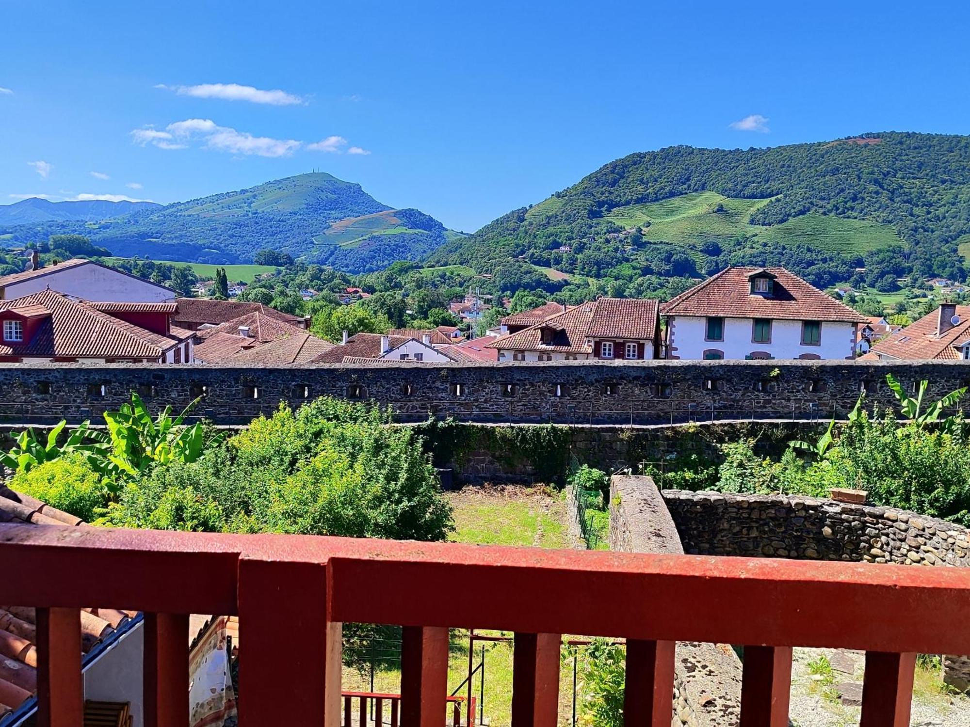 L'Auberge Du Pelerin - St Jean Pied De Port Saint-Jean-Pied-de-Port Habitación foto